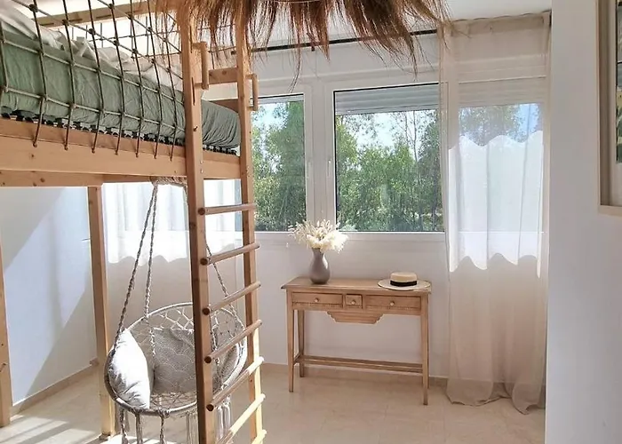 펜션 3-Bedroom House With A Private Sunny Garden And Community Pool In Marbella Near Puerto Banus